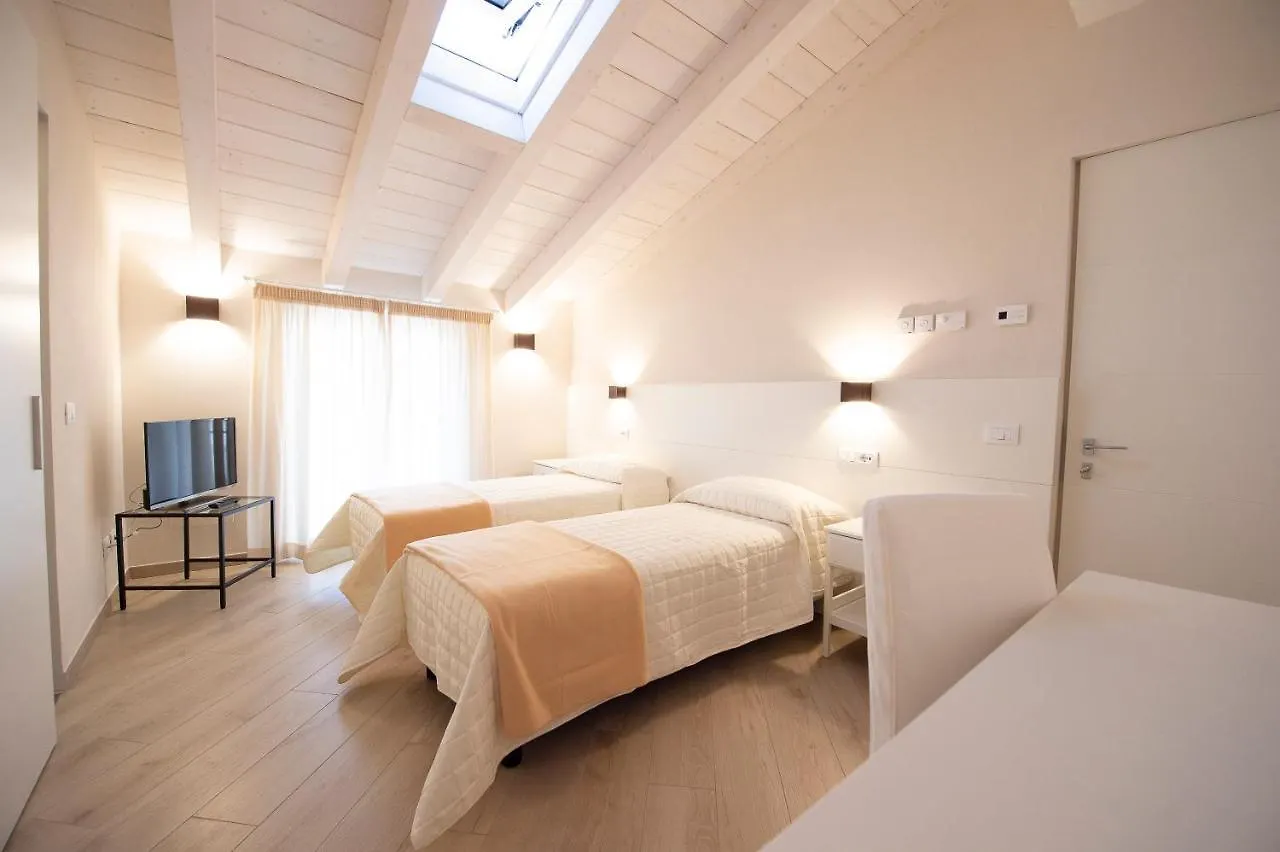 Villino Micol Camere A Due Passi Dal Mare Marina Di Carrara 0*,  Italien